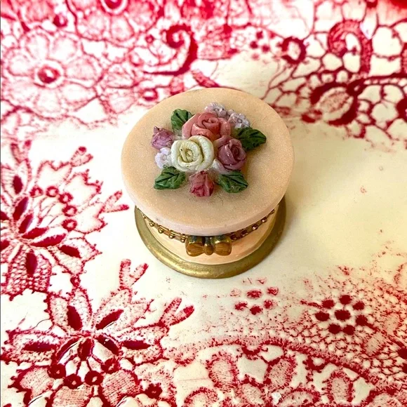 💐Vintage💐Hand Painted Hinged Box - Picture 2 of 8